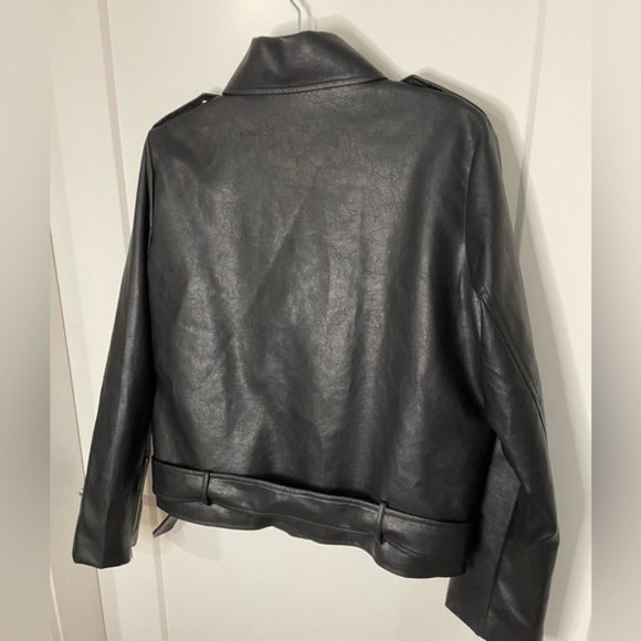 Nasty Gal Faux Leather Biker Jacket Black With Belt Size 4 NWOT - Picture 3 of 11